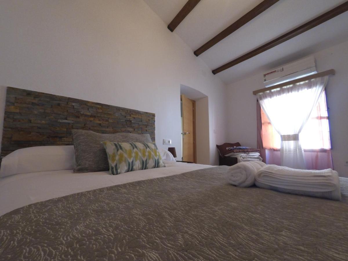 Apartamentos Fuente Nueva II Caces Dış mekan fotoğraf